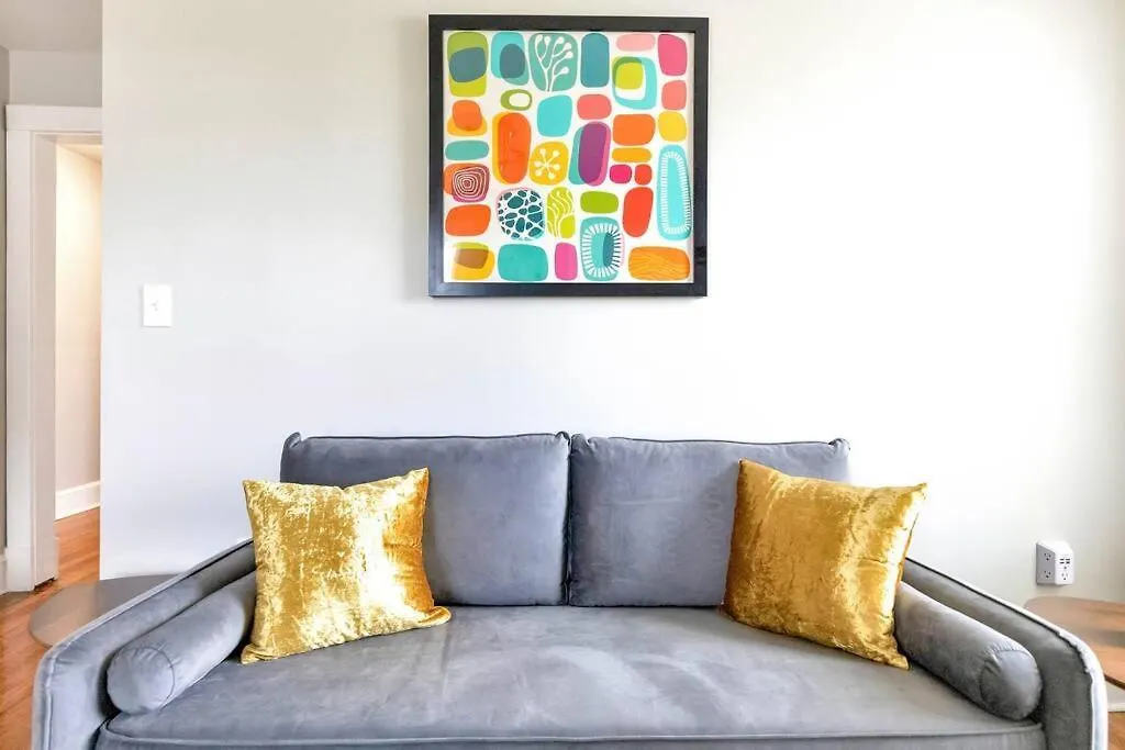 Apartment Sweet And Sunny Delight! Orange Crush On You Oasis! Richmond